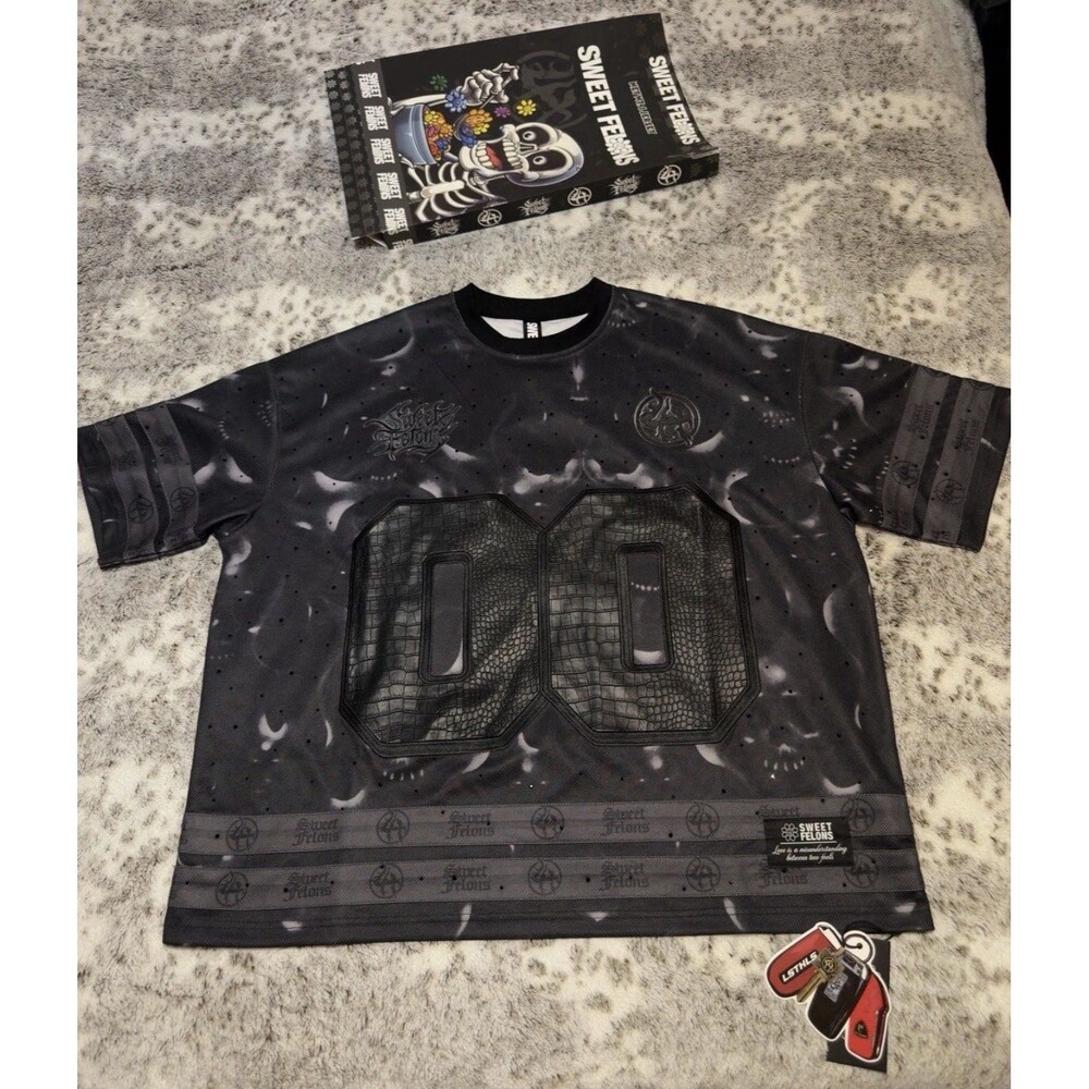 Lost Hills 44 x Sweet Felons Cereal Box Jersey NWT L Retail: $240